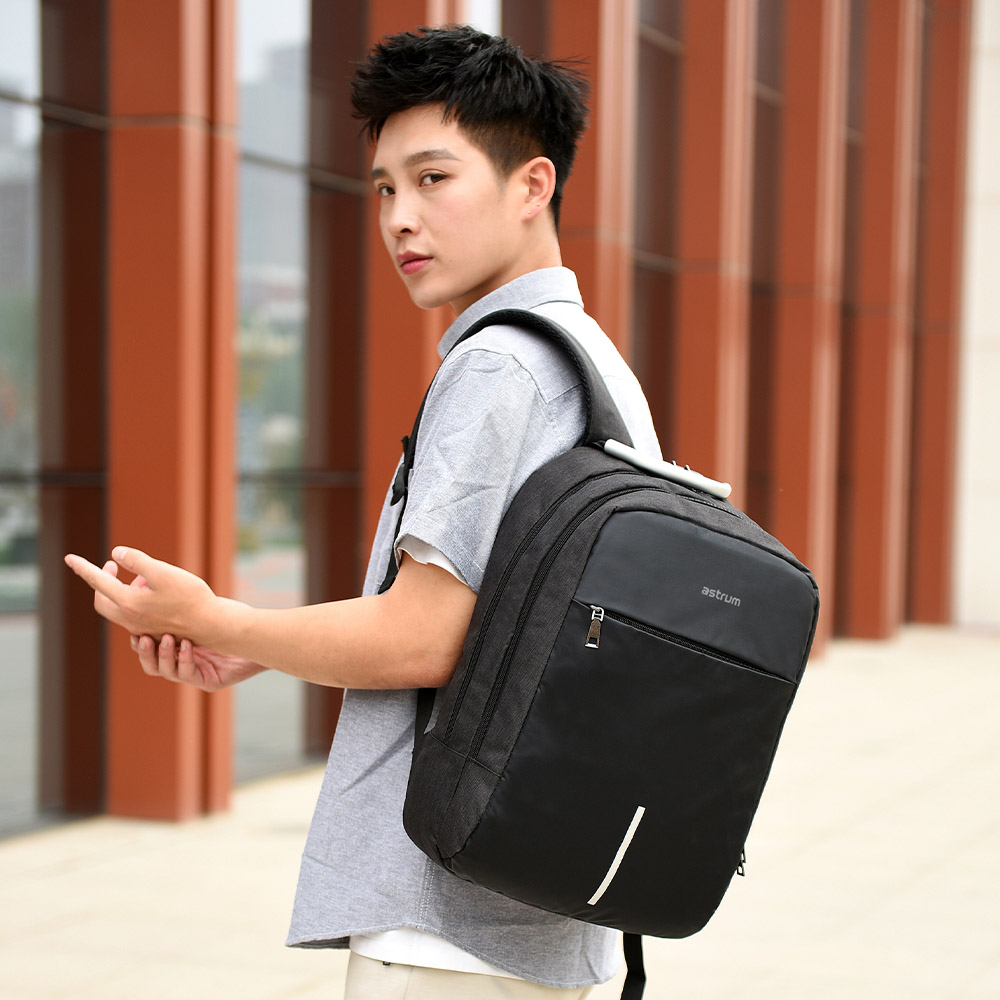 LB220 BACKPACK OXFORD 300D 15" BLACK/BLA